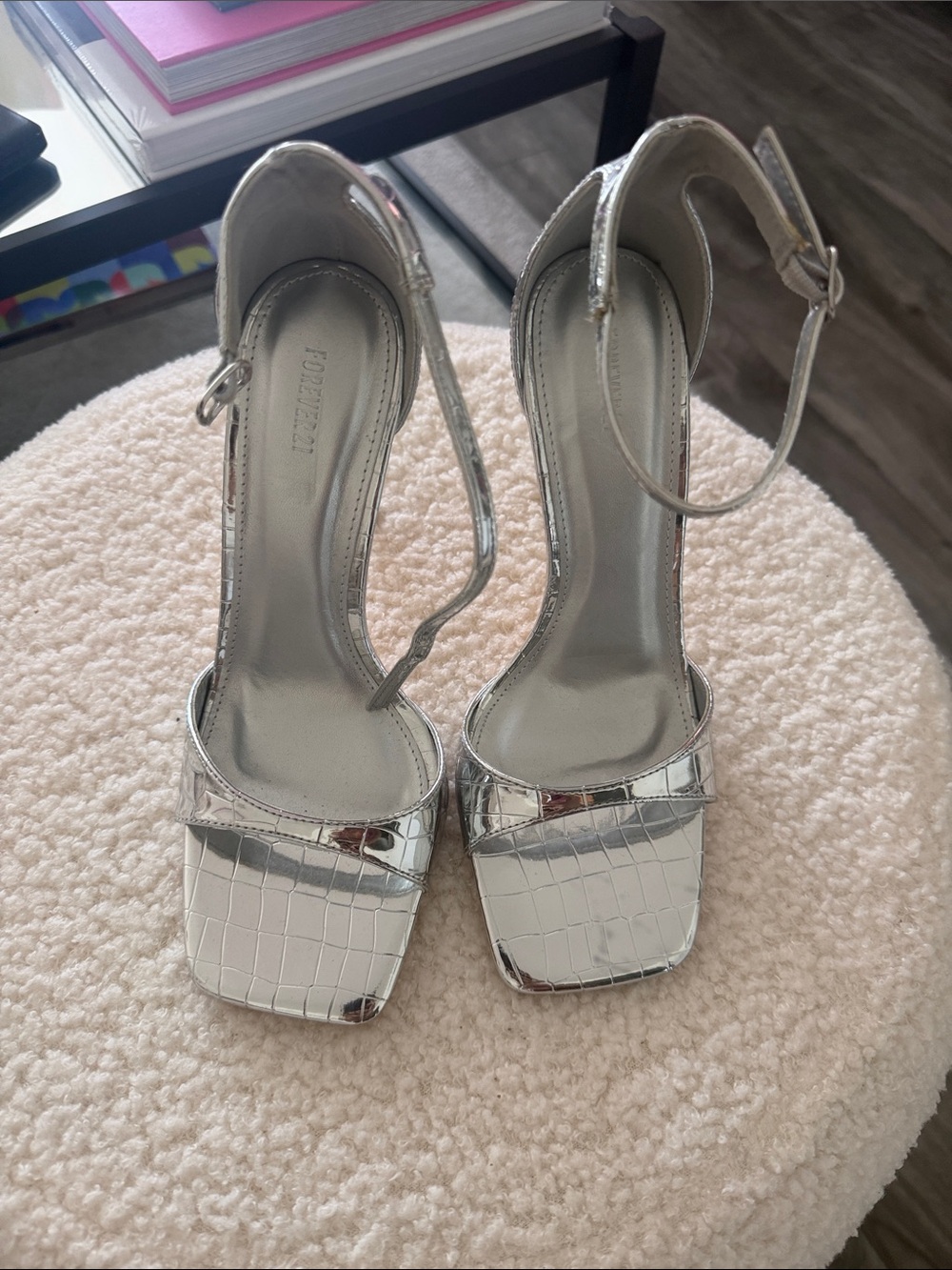 Forever 21 Silver Croc-Embossed Ankle Strap Heels - size 7 - NWT- Brand new